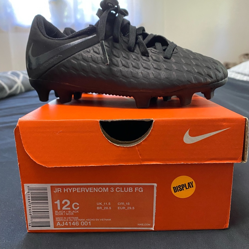 JR Hypervenom 3 Club FG Cleats